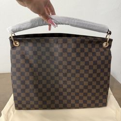 Gorgeous dark checkered tote bag