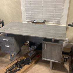 Grey Desk - Great Condition 