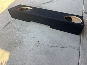 ($120 Firm) 2/12s 1988 to 1998 Chevy- GMC  Extended Cab  sub box