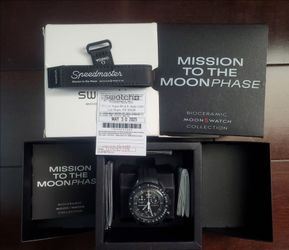 Swatch x Omega MoonSwatch Mission to the Moonphase  Snoopy Watch