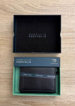 Perry Ellis Premium Leather Slim Trifold Wallet with Gift Box New