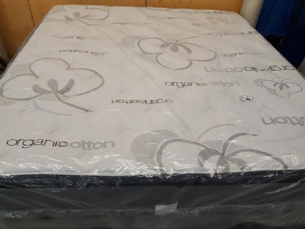 New King Mattress And Matching Foundations Organic Double Sided Pillow-top 