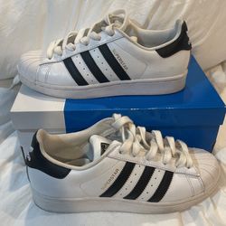 Adidas Superstar