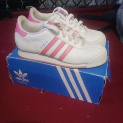 Adidas 6.5 Womens