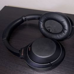 Sony M4 (WH-1000XM4) Headphones! 