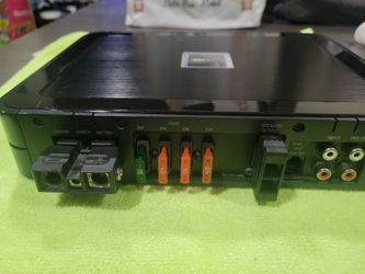 UN AMPLIFIER ALPINE