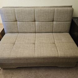  Love Seat / Sleeper