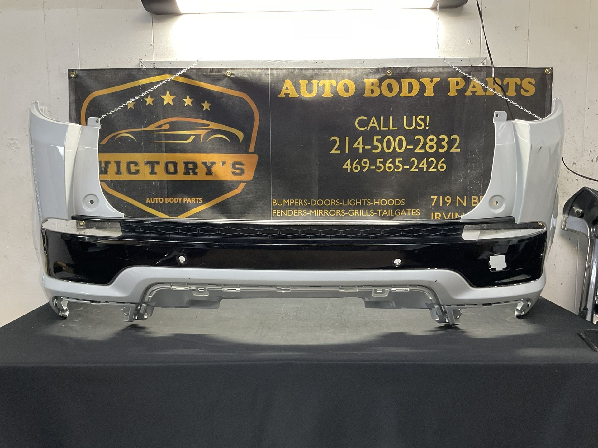 LAND ROVER DISCOVERY SPORT 2016-2017 REAR BUMPER OEM