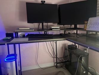 Gaming PC + Desk + Chair