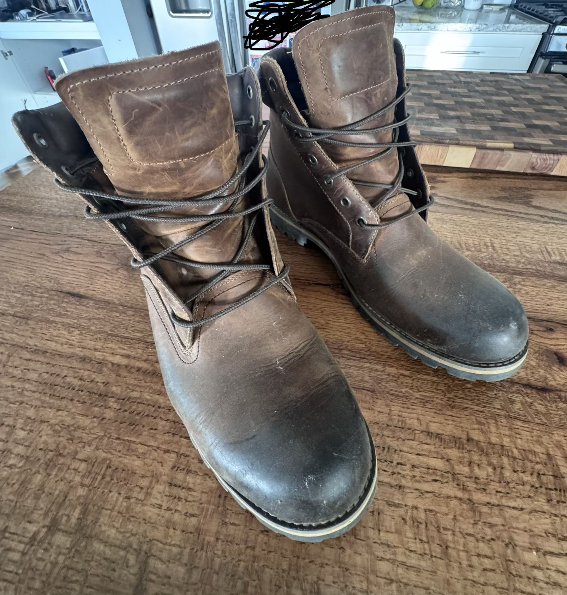 Timberland Earthkeeper rugged Boots (US: 11.5) : Worn A Few Times