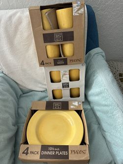 8 Cups 4 Plates Yellow Dishware