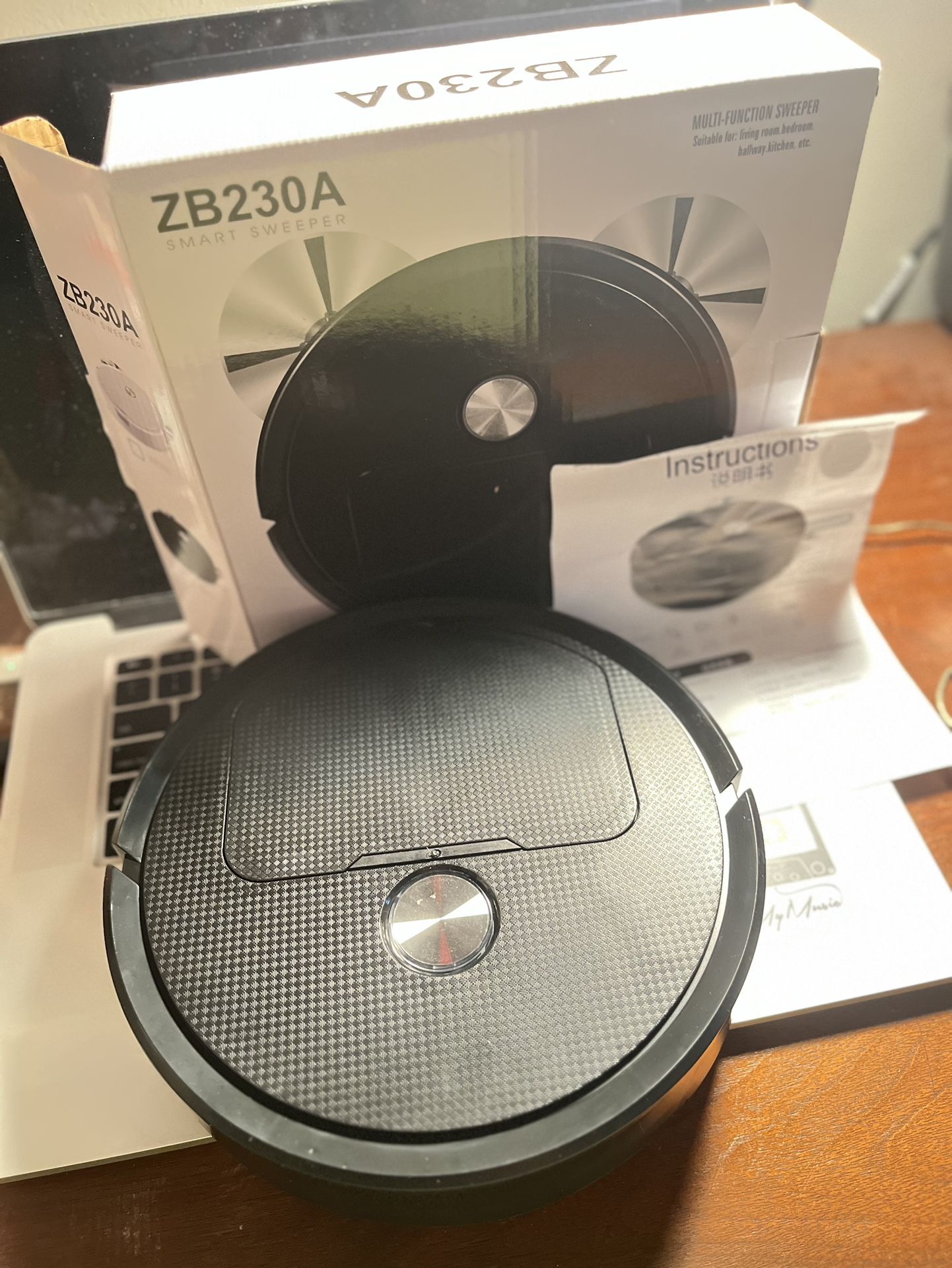 ZB230A Smart Sweeper, a multi-functional robot vacuum cleaner