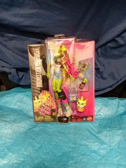 MONSTER HIGH Doll