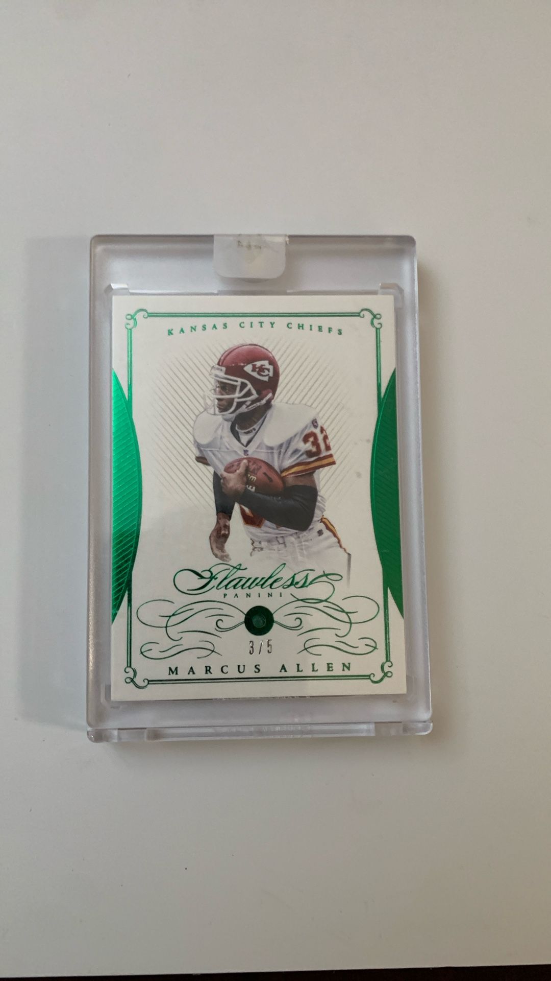 2015 Panini Flawless Marcus Allen Emerald /5 Sealed