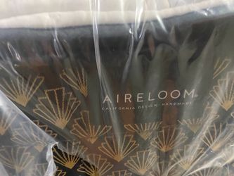 Mattress aireloom luxetop m2 plush full size brand new