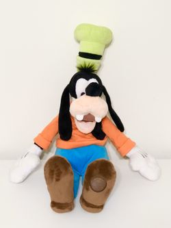 Disney Store Goofy Plush