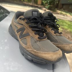 New Balance 990v4 Military Green