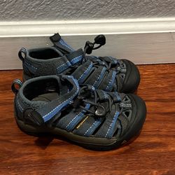 Boys Shoes Size 10