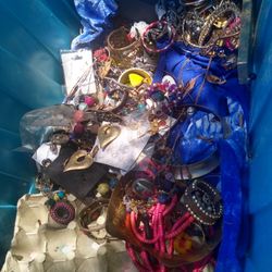 3 To $500 Worth Of Stuff Resale Great Swap Meet Pick Up Everything Only $100 Don't Pass It Up Saturday Only Must Be Let's Take Everything And Must Hav
