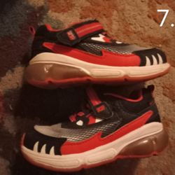 Size 7 Toddler Sneakers 