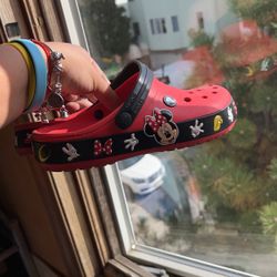 Disney Parks X Minnie Mouse Crocs