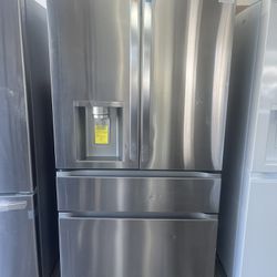 LF29H330S Out Of Box Never Used Stainless Steel Refrigerator With Full-convert Drawer Now$1399 MSRP$2599