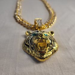 Tiger Pendant Necklace 