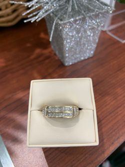 14KT Gold Diamond Ring