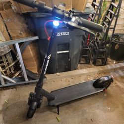 Eskute 22mph Electric Scooter 