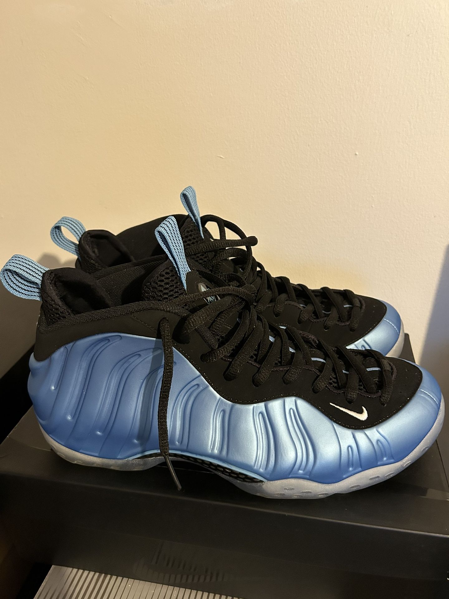 Nike Air Foamposite University Blue