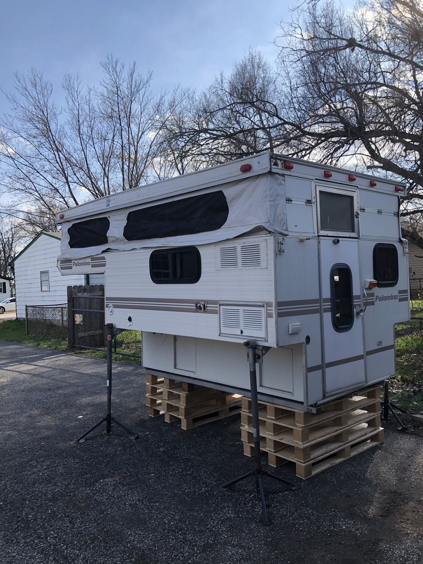 Slide in camper for Sale in Indianapolis, IN OfferUp