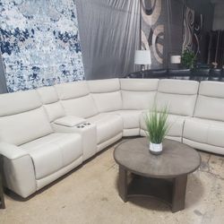 6 Pc Leather Modular Power Sectional (New )
