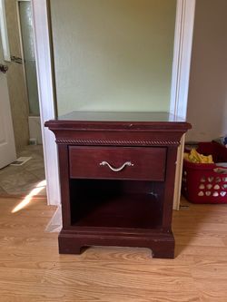 Night stand