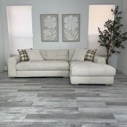 Sectional Couch Beige / Sofá Beige