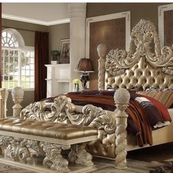 Elegant Bedroom Set!