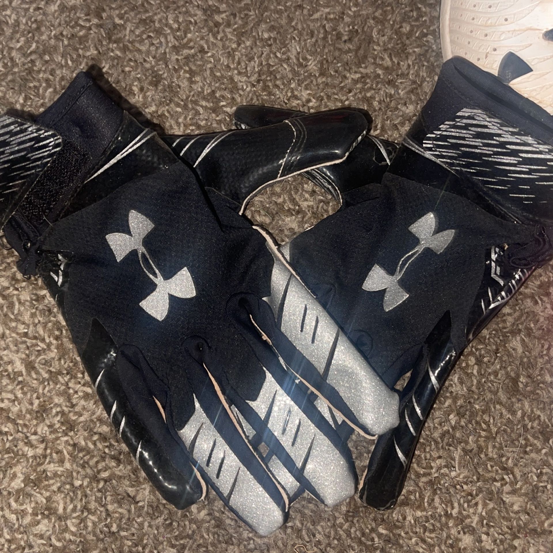 Softball Cleats And Gloves