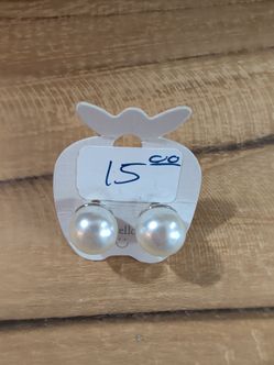 Pearl stud earrings