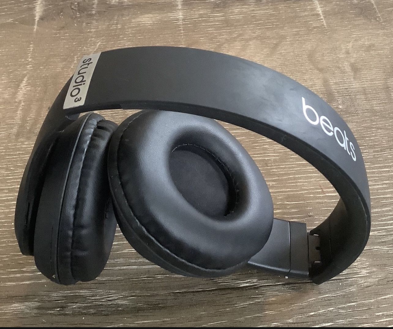 Beats Solo3 Wireless Headphones Black 