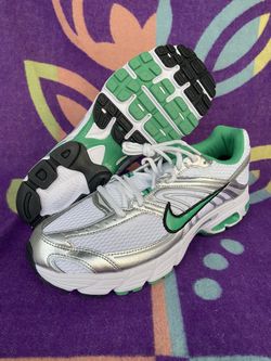 Nike Air Max Moto 2K Womens 13/11.5 Mens White Silver Stadium Green Black 