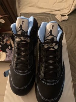 Jordan 5 Retro Black University Blue (2026) size 9.5