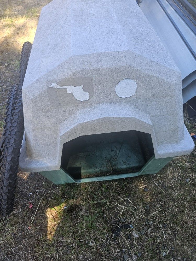 Dog House