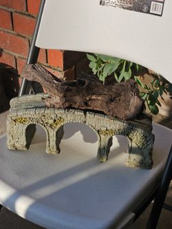 Fish tank accessories