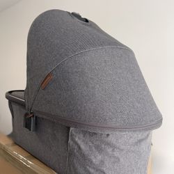 Uppa Baby Bassinet V3