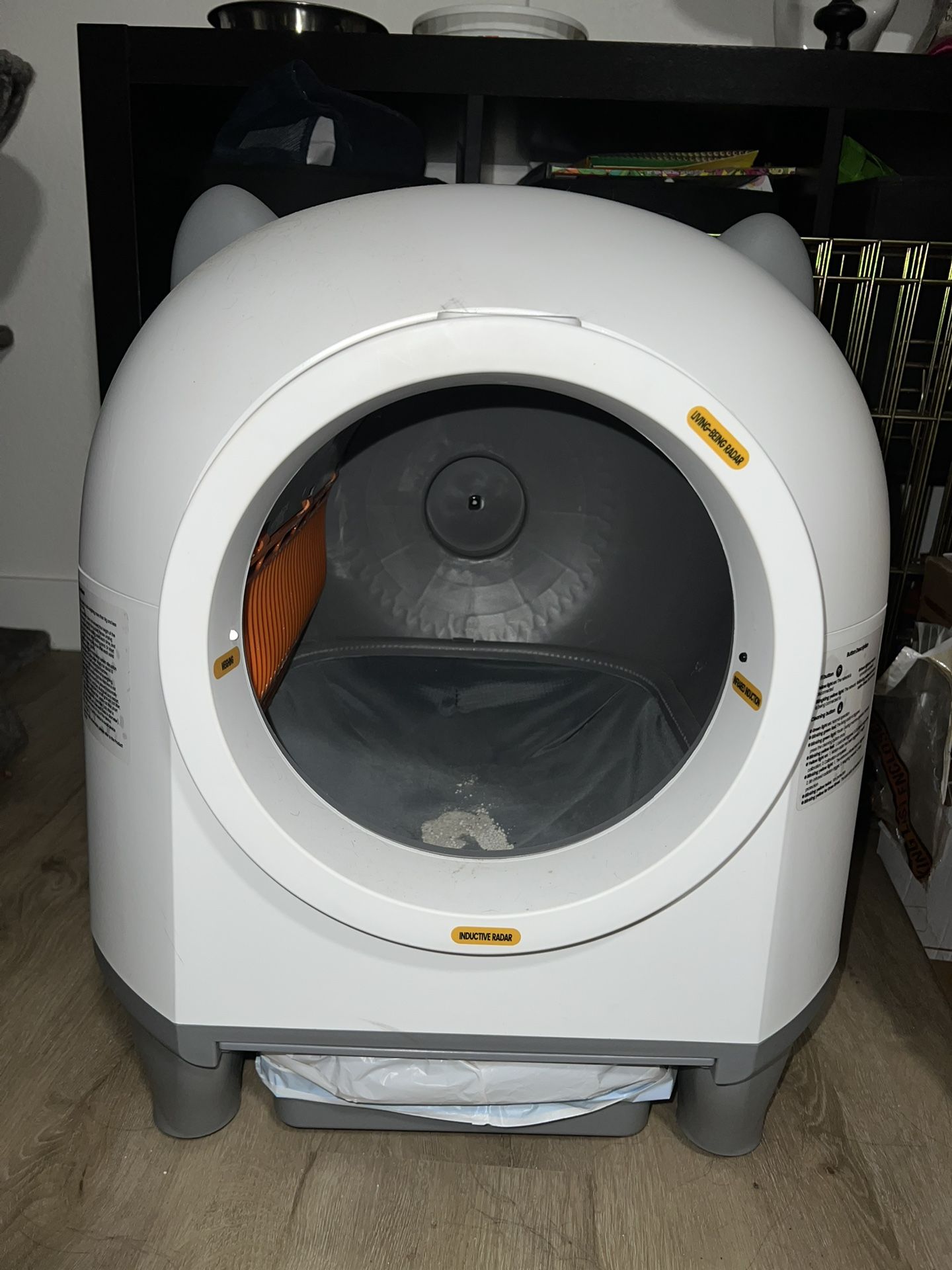 Automatic Cat Litter Box