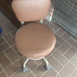 Free pedicure chair