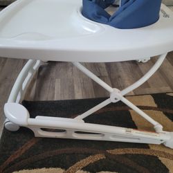 Spoon Adjustable Baby Walker