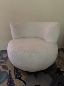 White swivel seat