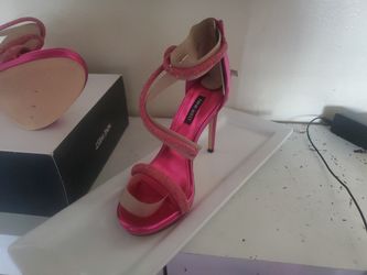 Juicy Shoes Size 7..