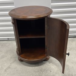 Round Wood End Table w/ Storage Cabinet