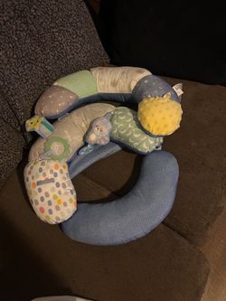 Sit up chair snake toy